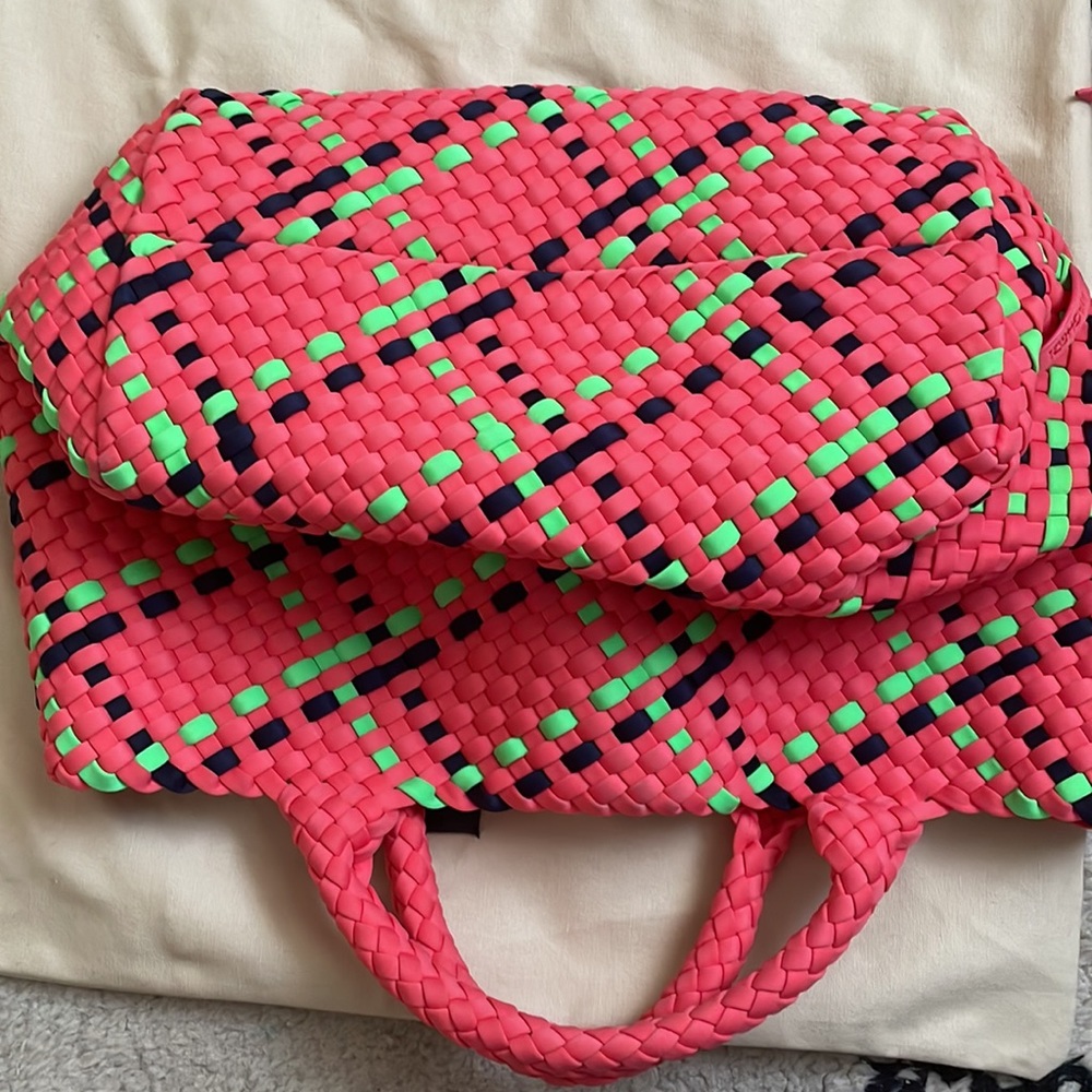 Naghedi Neoprene Tote w Pouch & Dustbag - Picture 5 of 9